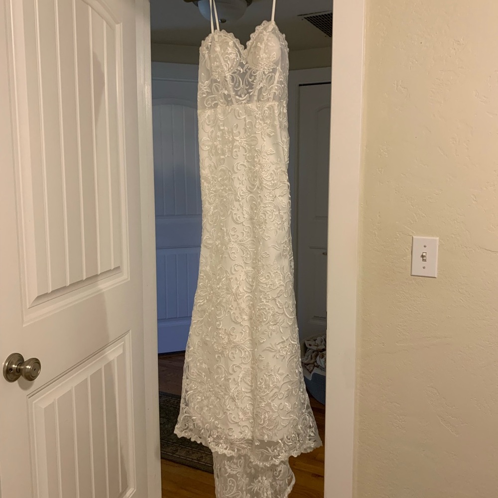Wedding dress